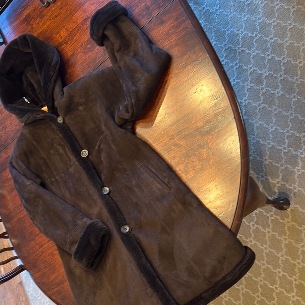 Luxurious Brown shearling coat for Women